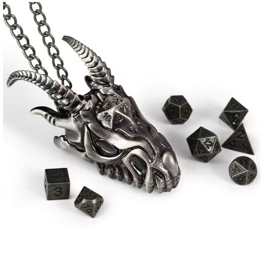 Pendentif tête de dragon et set de mini dés métal